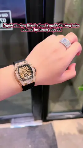 Mẫu đồng hồ mà anh em xứng đáng được sở hữu😅#fyp #xuhuong2025 #donghonu #xuhuongdongho#nghiendongho