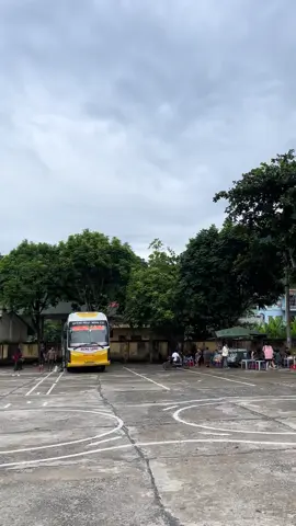 Mùa này đi hai con xuống là đẳng cấp đó 😂#xuhuongtiktok #nhaxelamtrang #xekhachvietnam🇻🇳 