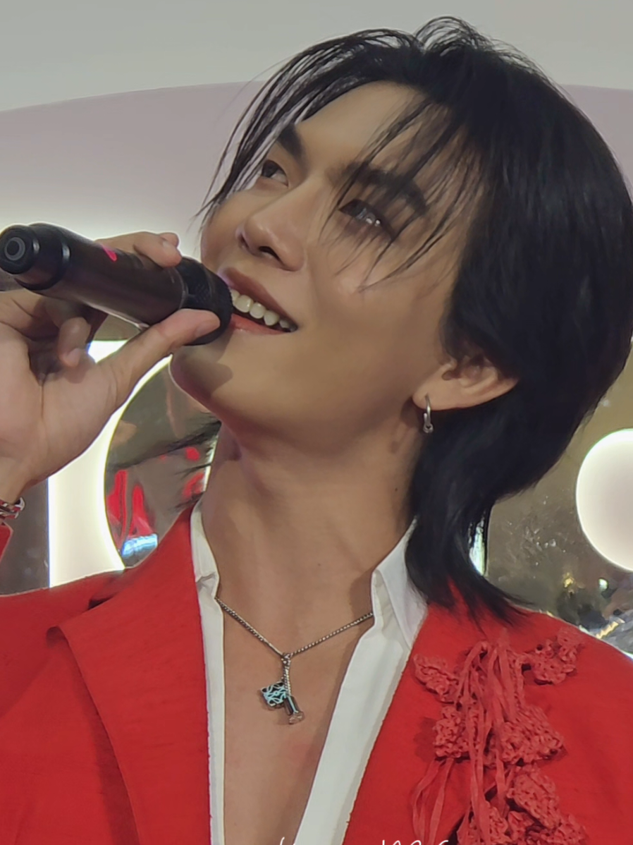 น่าตาของความสุข = โบ๊ท 💕☺️ วันนี้เก่งมาก หล่อมากฮะ🤏 @🤍Yong_yutt🤍 #BoatYongyut #โบ๊ทยงค์ยุทธ  #ColgateProtexXBoatOat #TOPSofBeauty2025xBoatOat