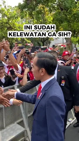pak roy suryo dan bu dokter tifa kalian dzolim, salah apa pak jokowi sampai kalian mendatangi makam keluarganya hanya untuk pembuktian-pembuktian yang tidak berguna itu!! #jokowidodo #jokowidodopresidenkita #roysuryoprovokator #ijazahjokowi #jokowi 
