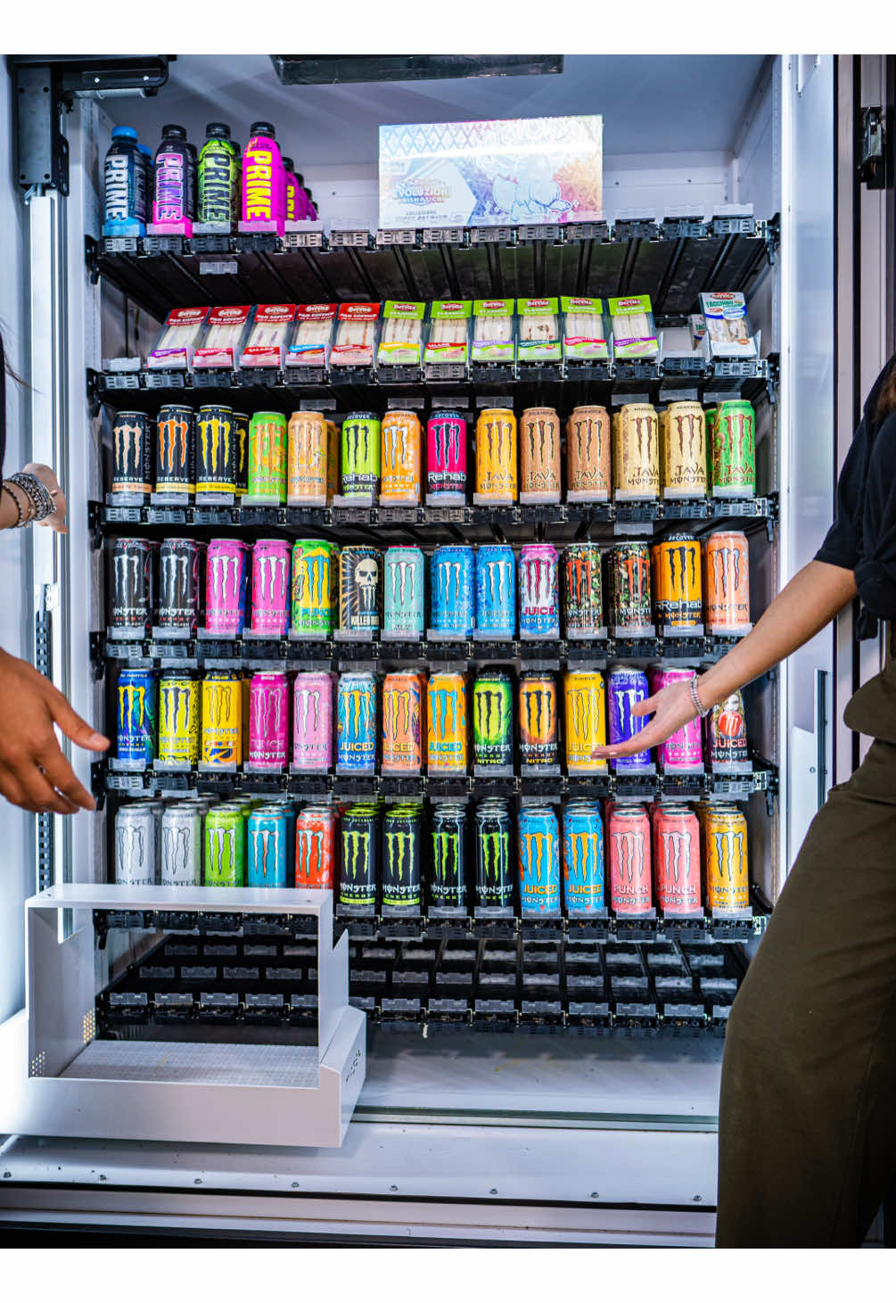 Abbiamo la collezione di Monster più grande d’Italia. Da Big Monster trovi tutti i gusti: dalle classiche alle più rare, comprese quelle americane e asiatiche. Se sei un vero appassionato o vuoi provare qualcosa di nuovo, qui trovi la Monster che ti manca. Passa da Big Monster e scopri la tua prossima Monster preferita. #BigMonster #MonsterEnergy #MonsterCollection #EnergyDrink #MonsterItalia    