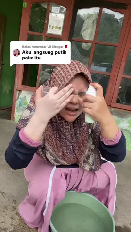 Membalas @Vii Siregar 🌹 memang se bagus ini produknya kaka sayang🥰 #pemutihbadan #oilyoung #masukberanda 