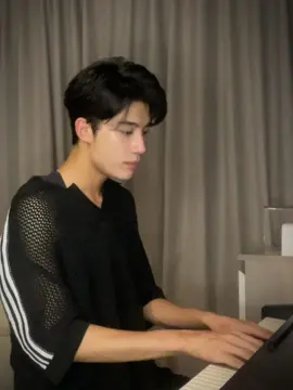 เคาะสนิมเปียโนสุด ๆ 😜 #ongsacelcius #องศาธีธัช #timeflies 