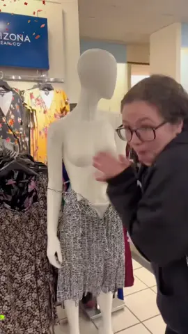 Gentlemen behavior #gentlemen #behavior #usa🇺🇸 #help 