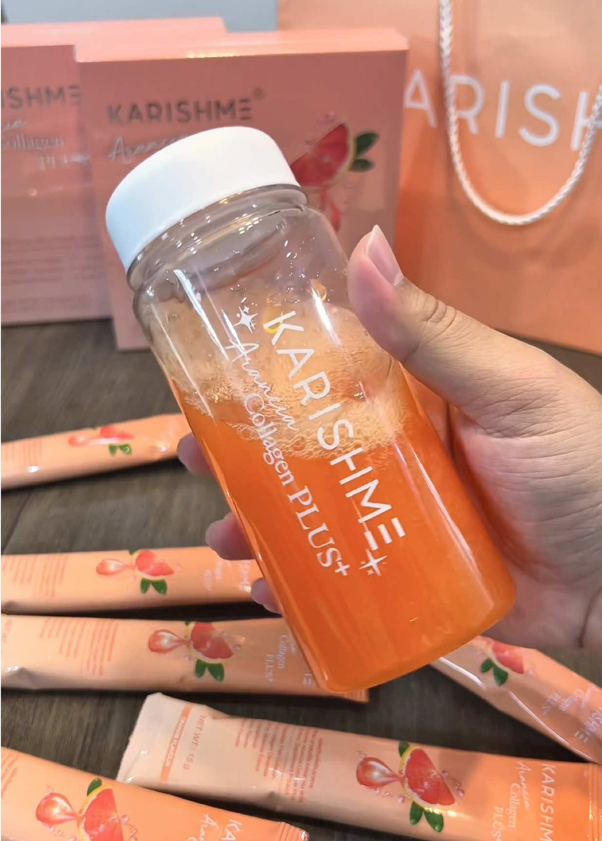 ผิวสวยด้วยคอลลาเจนส้มเลือด คุณภาพพรีเมียม 🍊✨ ผิวดีไม่มีพัก โปรแรงเสริฟให้ถึงที่ 10.10 นี้เท่านั้น ‼️ ##YerberaByKARISHME##คาริชเม่อาเรนเซียคอลลาเจน##KARISHME##คาริชเม่##KARISHMETHAILAND