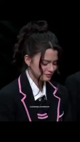 Hổng được cười em =)) #freenbecky #srchafreen #beckyarmstrong #freenbeckyinosaka #freensarocha 