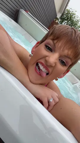 Working on a Saturday #tiktoker #hannahbrooks 