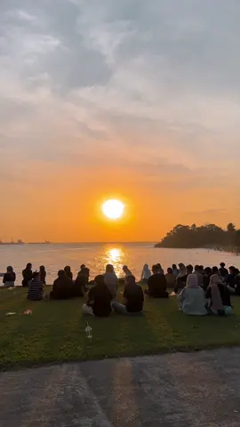 Spot bengong + sunset andalan #balikpapan #sunset #balikpapancity 