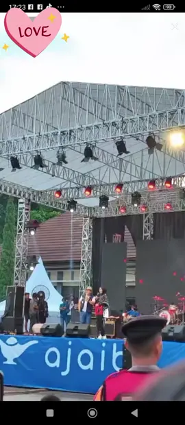 bangga JD wargi Kuningan lagu penuh kenangan band  kotak,,Minggu Dpn NDX,,mudah2n  Abang@DanilJosse BS manggung di kuningan