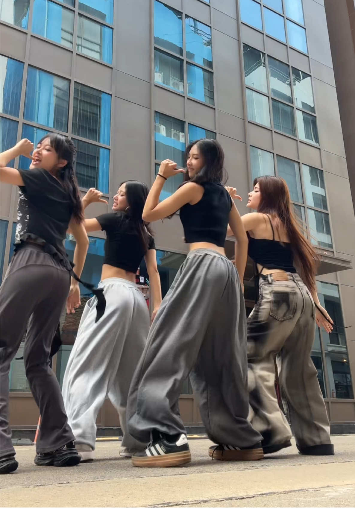 Run this trend with PEPPERX  @M!ra_lb🐵  @pim.na.msai  @Sia  @Yxk.ntppl  ( DC : @mnminii(ครูมินิ) ) #PLENGENTERTAINMENT #PEPPERX