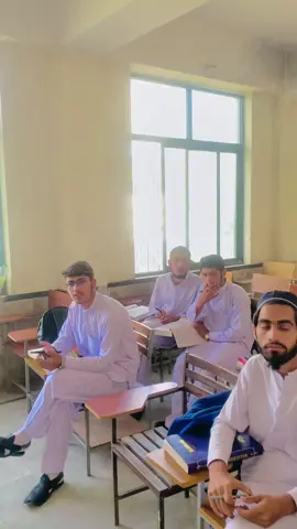 CLASS 1ST YEAR 🥰 #governmentcollegepeshawar #gcpofficial #gcpeshawarofficial #students #gcp 