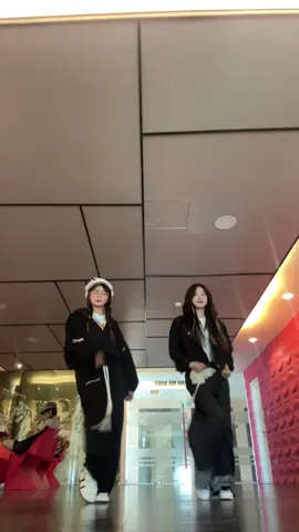 2 học cinh ✌🏻 (dc: @LOY 🇻🇳) @Kẻ Huỷ Diệt Híp Hốpe 