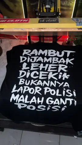 Apa ini? 🤣 👉🏼 @UB CLOTH OFFICIAL 🗿 #kaoskatakata #nyeleneh #ubcloth 