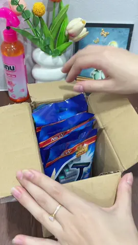 Gói 5 dao cạo dùng tiết kiệm mà giá hời lắm đó mấy chị #daocaorau #daocaoavatar #daocao #avatar #thanhhoai22003 #xuhuong 