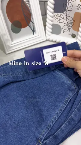 #jeanswanita #jeanshighwaist #jeansstraightcut #loosepants #elginimalaysia @ELGINI MALAYSIA 