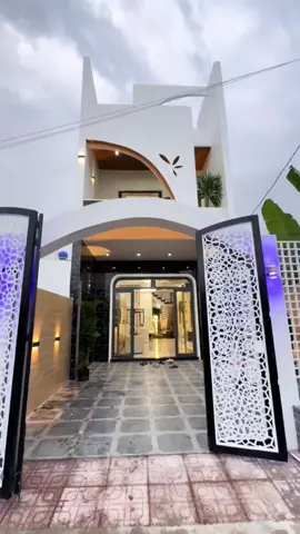 Mẫu nhà phô một trệt một lầu một sân thượng thiết kế xây dựng hiện đại trẻ trung siêu đẹp cho quý anh chị tham khảo xây dựng #xaynhatrongoi #nhadep #maunhadep #thietkenhadep #nhahiendai #nhapho #nhacap4 #nhaphodep #nhaxinh #nhavuon 