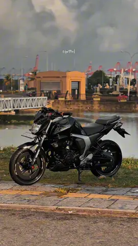 කුවේණියේ මා.....෴🖤🥺#yamaha #fzv2 #fzmodified #viralvideo #fyppppppppppppppppppppppp 