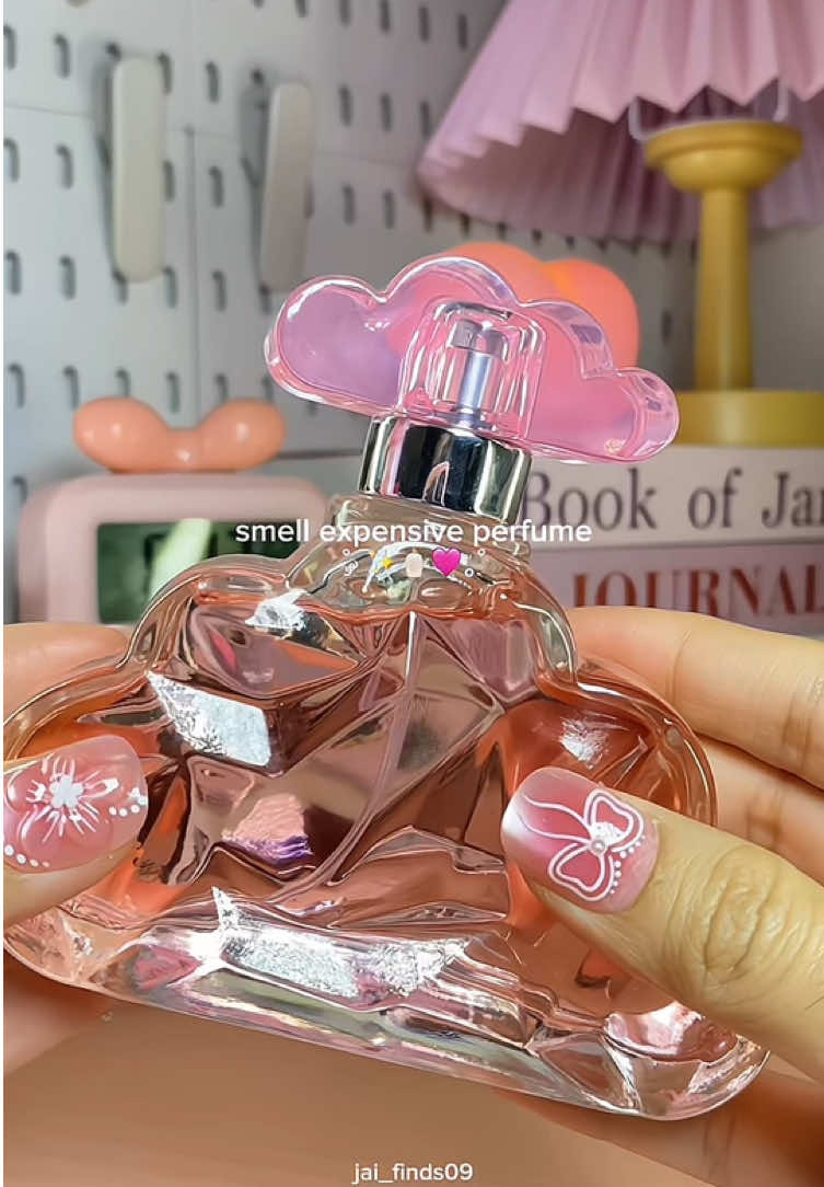 smell expensive creamcloud  pink perfume  ˚ ☁️🌷✨｡˚ #creamcloudperfume #womenperfume #giftidea #bermonths #fyp 