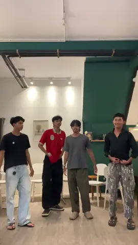 เค้าเต้นยังไงน่าา🤓#08 #เทรนวันนี้ #เต้นกับเพื่อน #fyp #กิ้งก่า 