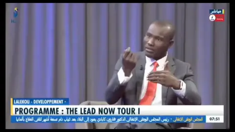 La parole d'autorité.  Dans cette vidéo, Abouna Alhadj livre ses réflexions sur ce que parler veut dire, sur les actes locutoires, prélocutoires et illocutoires.  Découvrez la parole d'autorité avec l'un des maîtres de l'art oratoire #vues#viraltiktok#leadership #leader#prisedeparoleenpublic #diction 