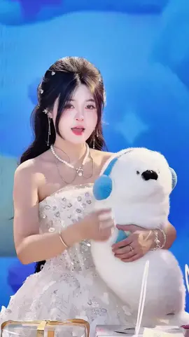 Chúng mình cùng xem lại ngày đặc biệt của lilly nha. Cám ơn tất cả mọi người hôm qua đã vào đón sinh nhật cùng cổ. Hãy chờ chúng mình comback nha @Lilly @SKY ANGEL #skymcn #skyangel #trending #viral #lilly 