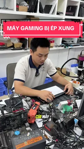 Máy laptop gaming bị ép xung#toantaymay #suachualaptop #laptop #computer #fyp 