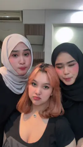 semua akan ku racuni lagu ini @aisyaaa @Luly 