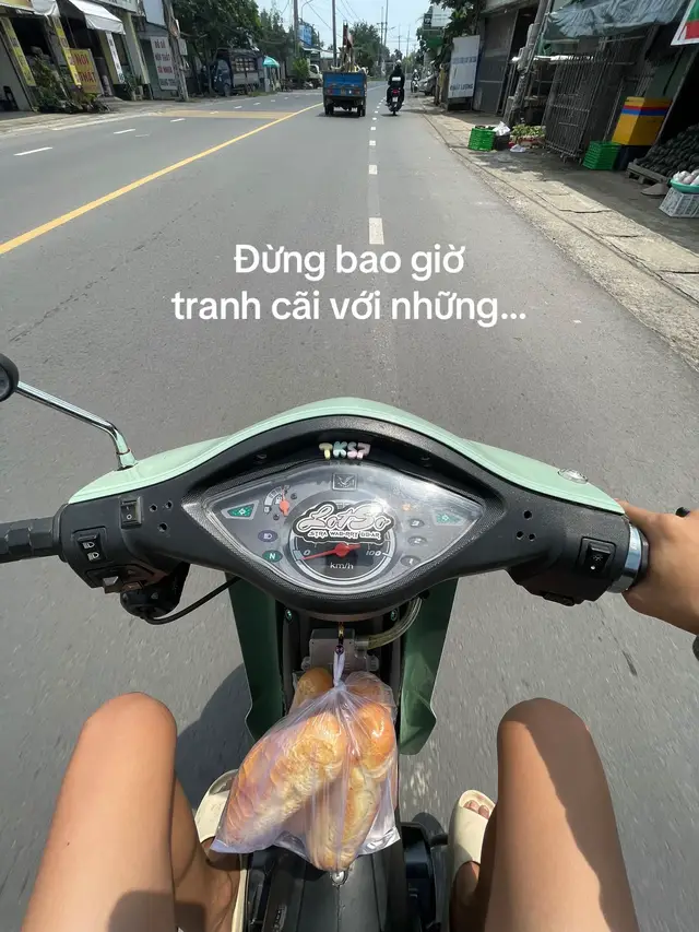 #story #caunoihay #xinvia #xuhuongtiktok #viral ( không nên tranh cãi vì cãi không vại lại. Im lặng ít nói vì không biết nói gì )… ( khôn giả ngủ mới gọi là khôn ).