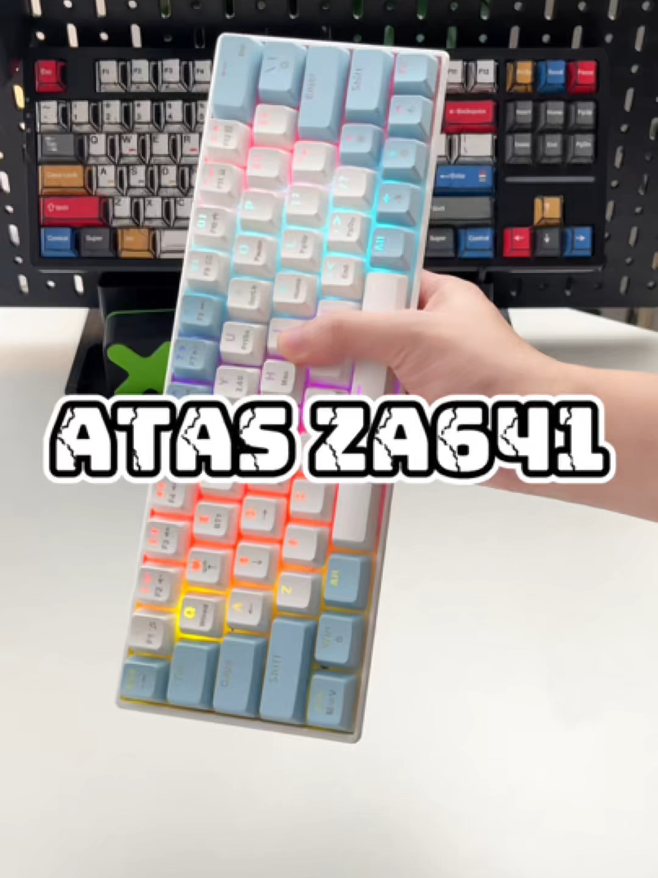 ATAS Za 641 V2 - Bàn phím cơ không dây nhỏ gọn 3 mode kết nối, led Rainbown xuyên phím. Cùng với đó là trục red switch cho một tiếng gõ rất êm ái.!! #banphimco #gocpc #setupgaming #keyboard #banphimkhongday #xuhuong #setup #banphim #banphimmaytinh