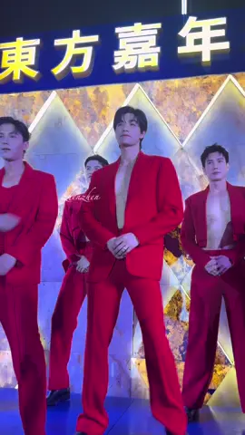 I miss red <Nuna>🥰#เจ้าชายอ่าวไทย #oceanskypattaya #note_disana 