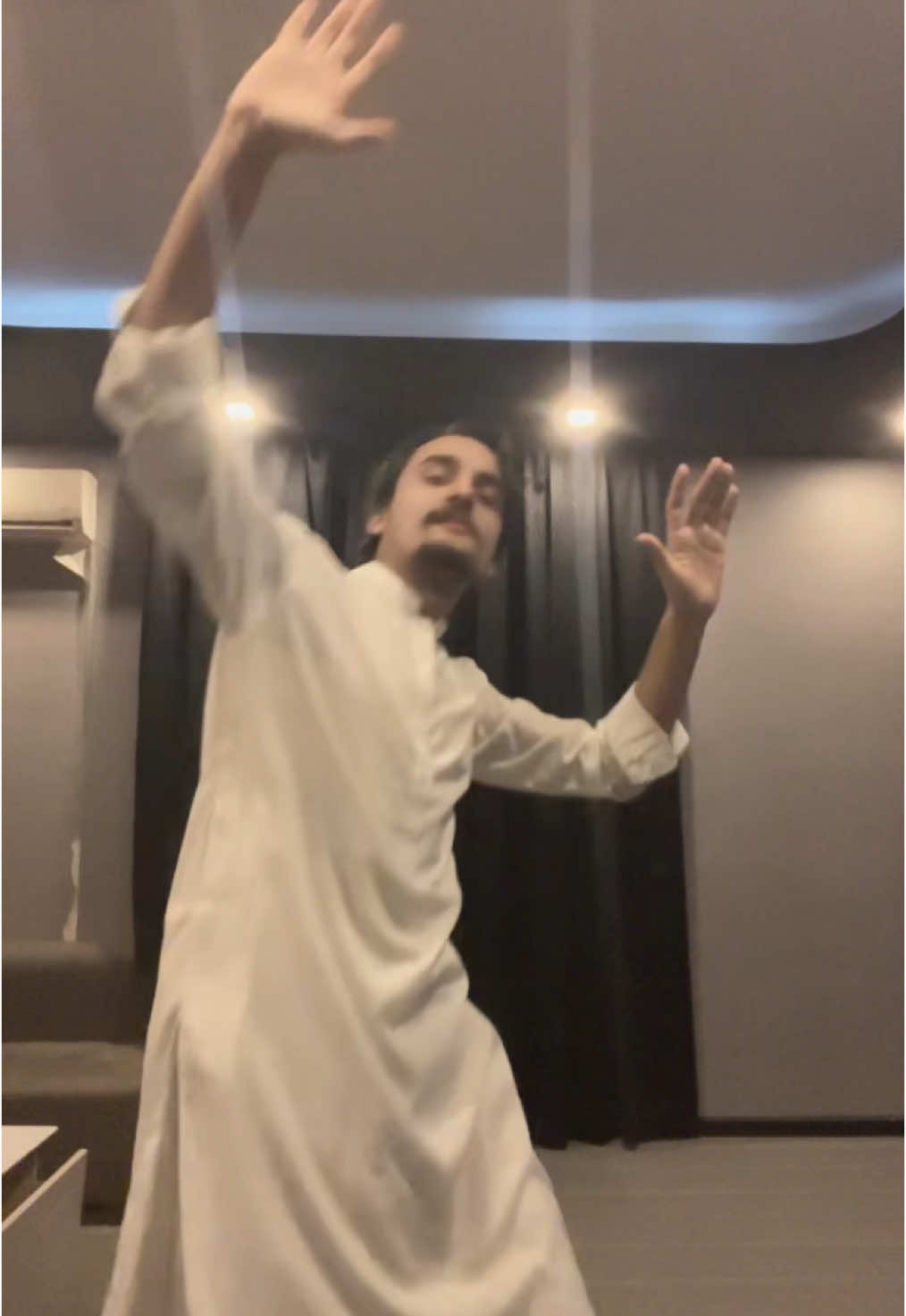 lol dance 🤣🤣🤣😅😅🤣#fyp #viral #abcxyz #khamertiktok #tiktokcambodia 