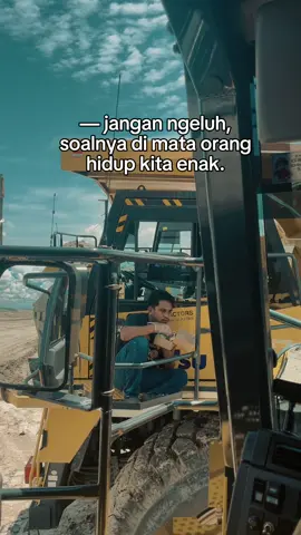 Yang di makan nasi tapi yang di telan pikiran 🤧😅#tambangbatubarakalimantan #masukberanda 