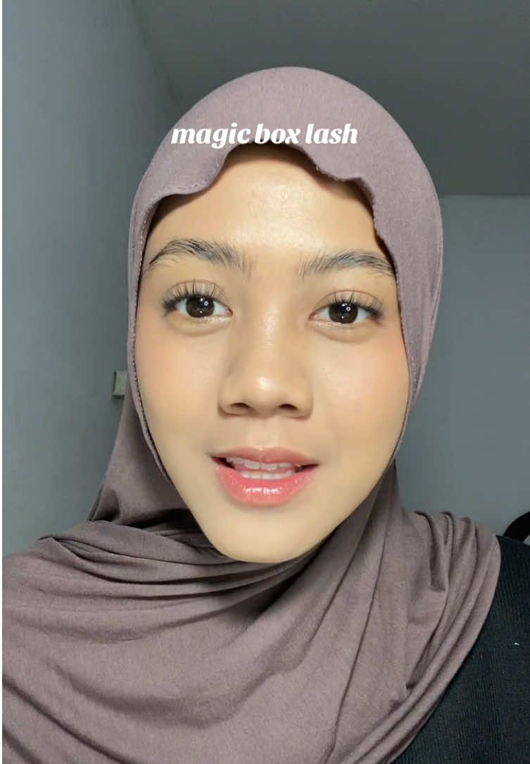 bulunya lembut banget, ga nusuk samsek, lemnya jg langsung nempel