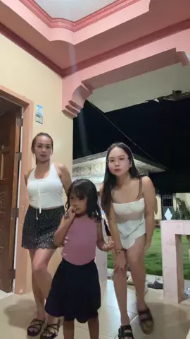 Bida bida talaga @@𝓽𝓻𝓪𝓲 𐙚 ̊ 