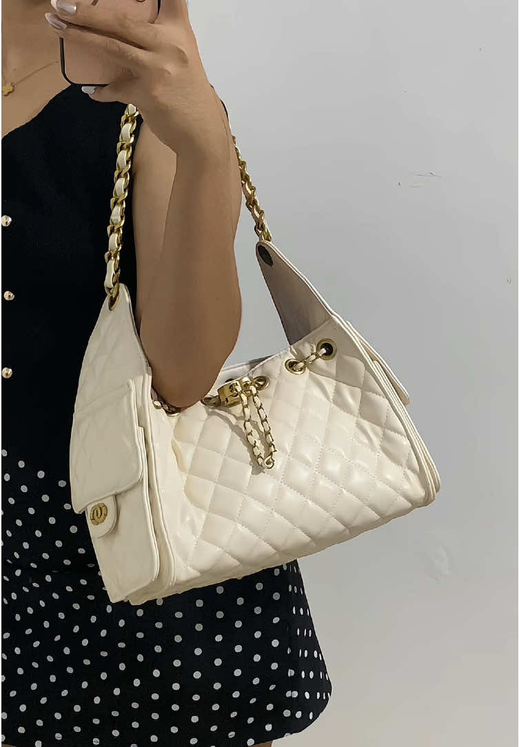 classy shoulder bag #bag #shoulderbag #bagrecommendation 