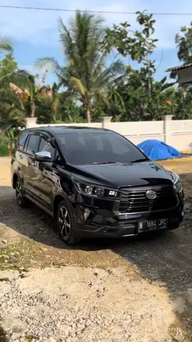 VENTURERRRR Harga Cash Only 4xx aja bosku! DM FOR THE BEST PRICE TOYOTA INNOVA VENTURER 2021 NIK: KM 61 Masih seger!!! Matic head unit bluetooth Ac dingin Pajak hidup panjang No minus, Full Standard Warna:  Hitam Daleman mulus, masih bau dealer, ac dingin Surat-surat lengkap, fullset Kunci 2 Buku servis ada 📍 Lokasi: Madura 📞Contact: 087717512826 (Raffi) .