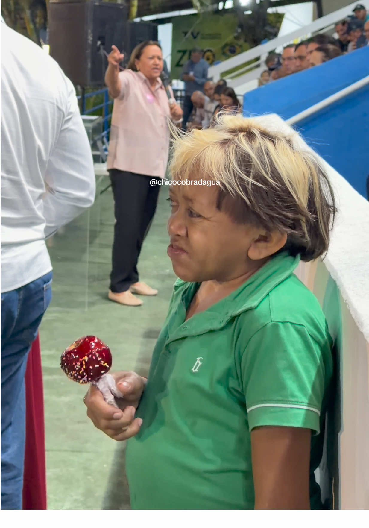 TÁ PERTO DO SONHO DE CIÇO SE REALIZAR, ABRAÇAR A GOVERNADORA. #tvchicocobradagua #humortiktok #festadoboi #fatimabezerra #natal 