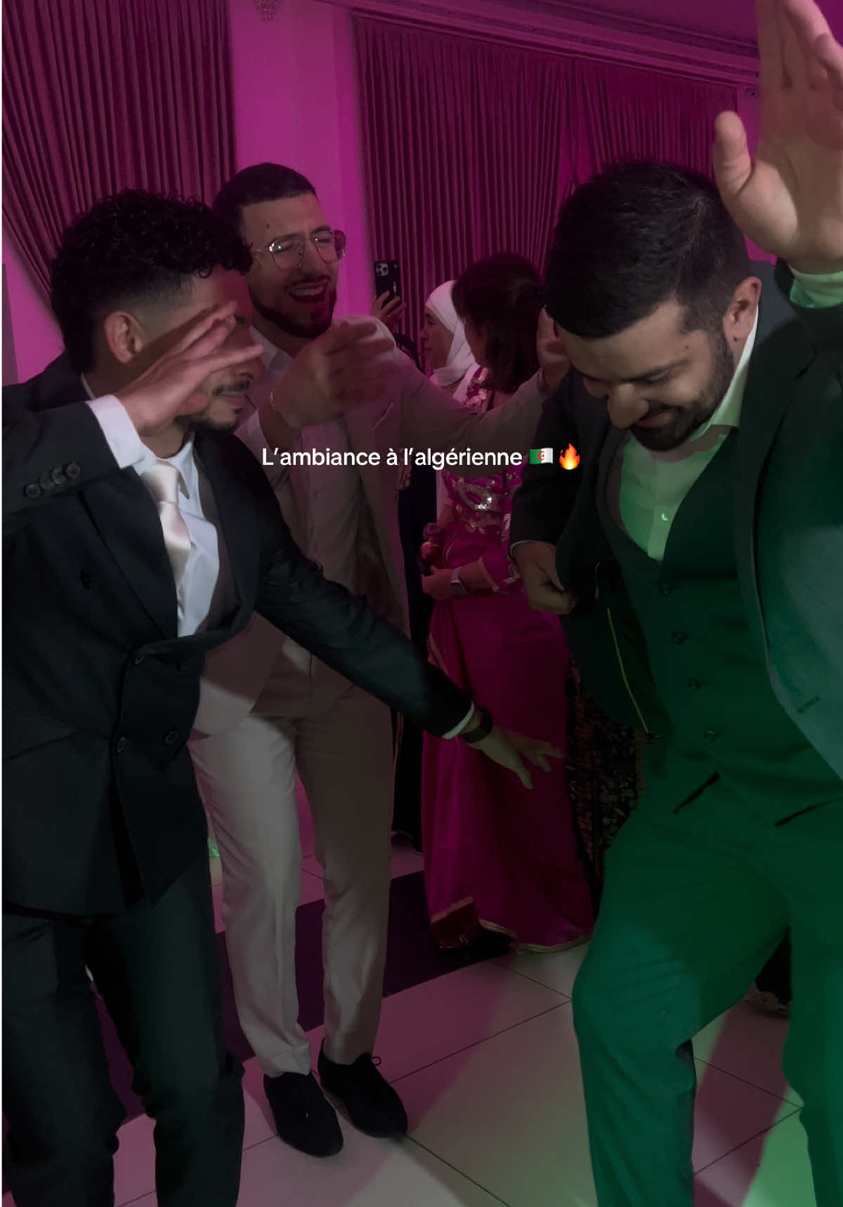 WEDDING CONTENT CREATOR 💌  #weddingtok #weddingcontentcreator #algerianwedding #paris 