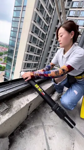 Đường keo của chị ấy đã chuẩn chưa ạ ? #DIY #viral #thonhomkinh #keosilicone #TikTokAwardsVN 