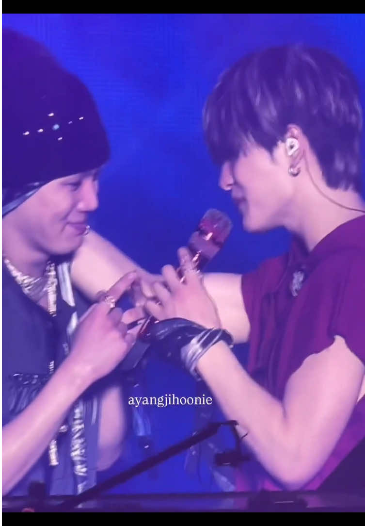 Lagi confess ya Ji? 😮😳🫣 #hoonsuk 