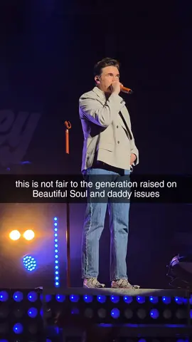 @Jesse McCartney these words are triggering to some of us out here #chicago #rivieratheatre #daddyissuesatitsfinest 