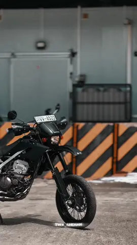 බිලී පිත්ත තියෙන්නෙ මගේ ගාව boza💀 🥱#d_tracker250🇯🇵 #fyp #viral #kawasaki #trending @malshika @𝖳𝖧𝖶_𝖲𝖧𝖤𝖧𝖠𝖭 @D I N U W A_>🫀🐨 @ASITHA S. DISSANAYKE @MaZii 😽🩵 @N E L U S H A 🌀⚓️ 