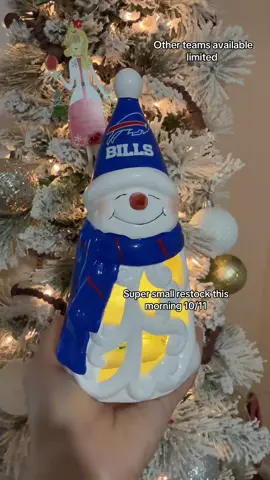 This is gonna go fast! Hopefully those who want the Bills snowman see this in time. Go Bills! #billsfans #snowmandecor #qvcloyaltyprogram #holidaydecor 