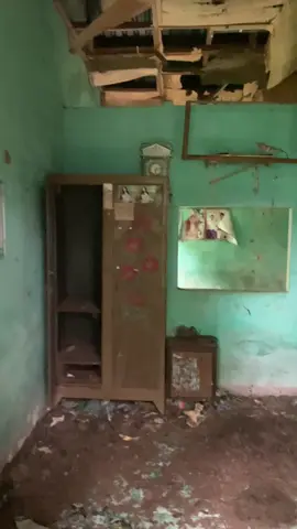 Nhà bỏ hoang ở rừng 😦