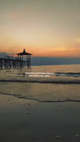 Senja tak pernah terburu-buru, ia tahu indah butuh waktu #pasirputih  #sunset #ocean #fyp #senja