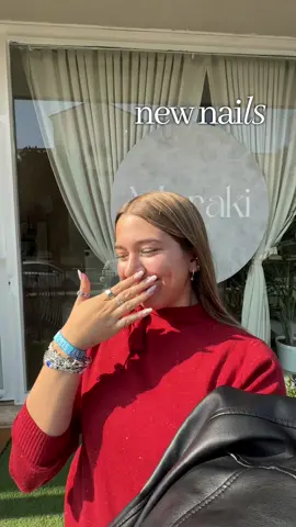 era arrivato il momento di cambiare completamente stile @Meraki estetique  #viral #nails #unghie #estetista #insponails supplied