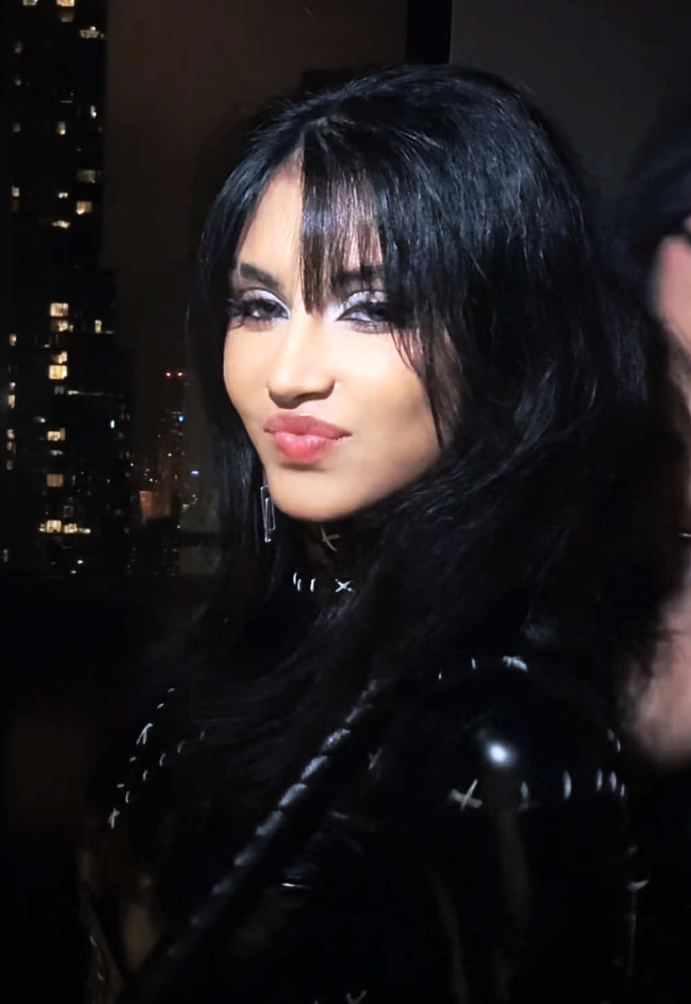 me in my 5th catwomen video this week #catwoman #cosplay #dccomics #dcuniverse #xyczba #fypシ゚ 