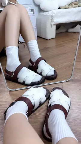 Về lại hàng rồi nè #reviewgiaydepgiare #sandalnu #sandal 