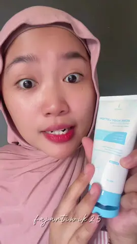 Andalan aku kalo kulit badan lagi rewel suka sensitif gatal2 pake acne body lotion spotless skin @By Jevarine  #acnebodylotion #jevarine #bodycare #kulitsensitif #bodylotion 