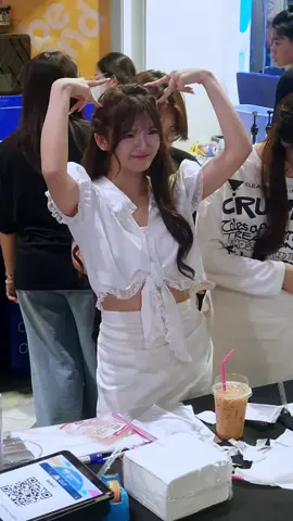 #doushitemokimigasukidath #praewbnk48 #bnk48 
